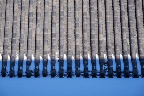 焦距:60mm 光圈:f/4.0 ISO感光度:50 曝光时间:1/400s 曝光补偿:0EV 白平衡:自动