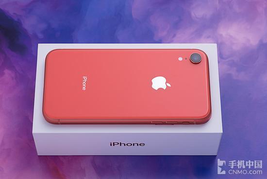 iPhone XR珊瑚红