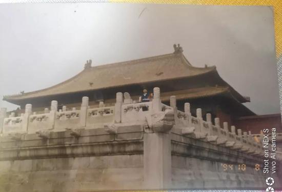 初中时故宫义务劳动,请留意太和殿庑顶上的杂草
