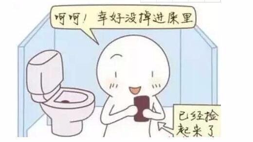 ▲有些手机进水后常常还能使用,但内部的腐蚀会让其加速报废。
