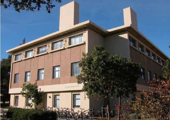 张首晟教授斯坦福大学办公室所在的Mccullough楼