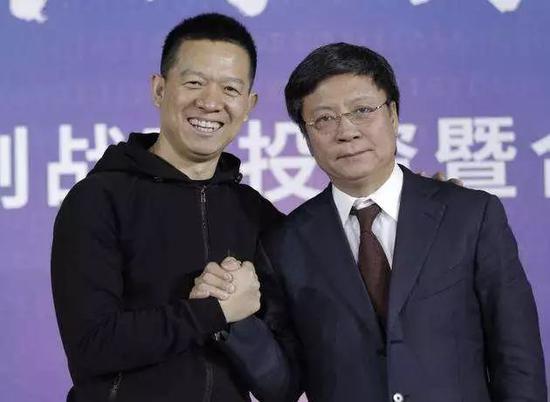 图:孙宏斌(右)与贾跃亭(左)