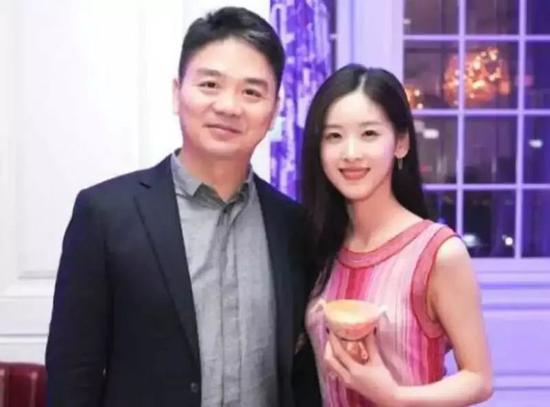 图:刘强东和章泽天
