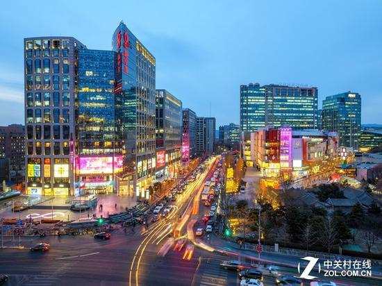 8000万像素模式下夜景拍摄,对于提升分辨率很有帮助