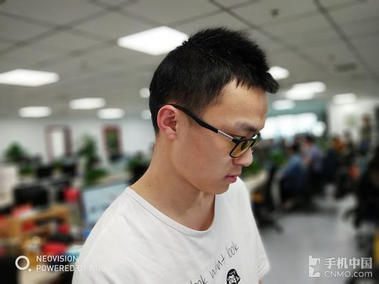努比亚Z18mini拍照样张--人像模式