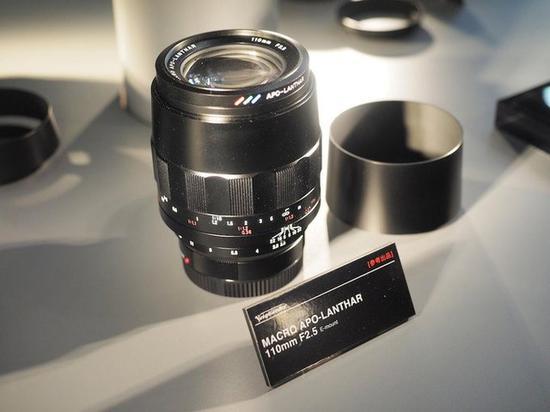 福伦达110mm F2.5微距镜头(图片源自:photorumors.com)