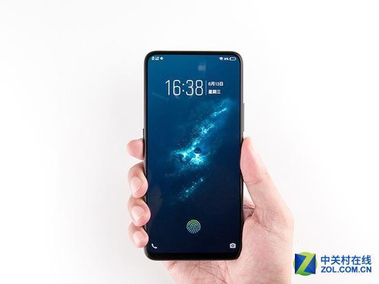 高屏占比帮助vivo NEX实现超大的屏幕尺寸