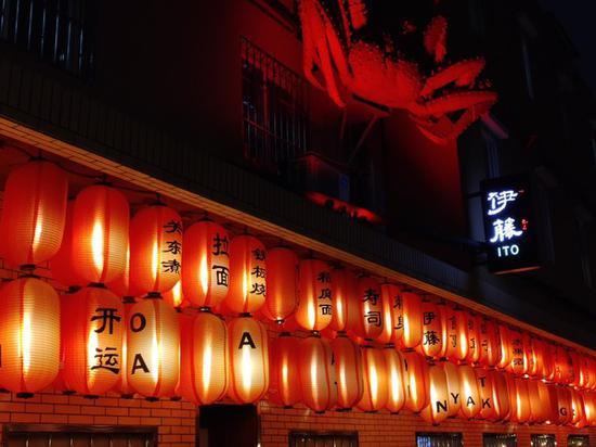 坚果R1夜景样张