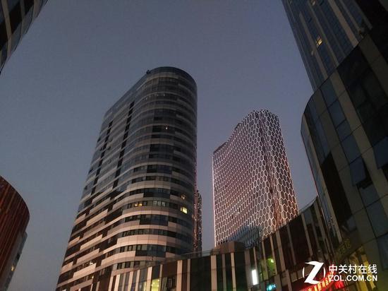 夜景超广角样张