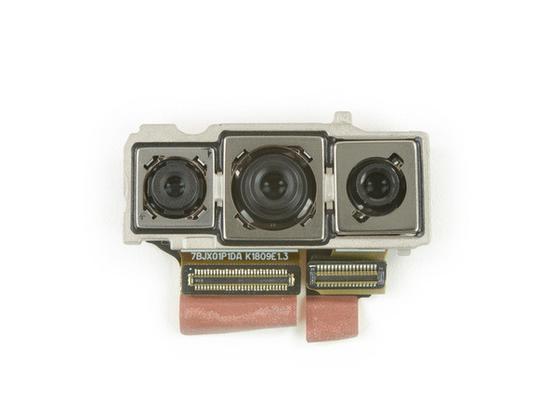 中间为IMX600