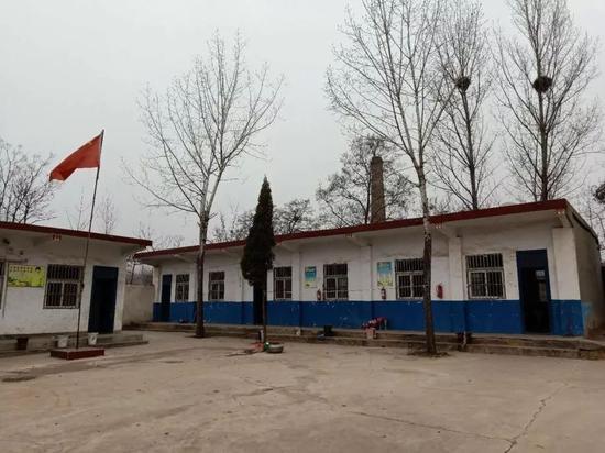 村小学