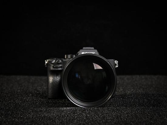 索尼FE 135mm F1.8GM