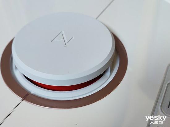 图:石头扫地机器人T6激光头压力传感器展示