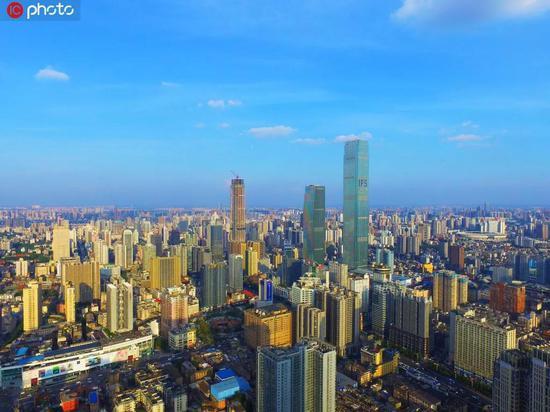 2018年7月25日,湖南省长沙市,鸟瞰九龙仓长沙国际金融中心。