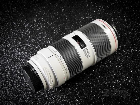 佳能EF 70-200mm f/2.8L IS III USM镜头搭载超级光谱镀膜