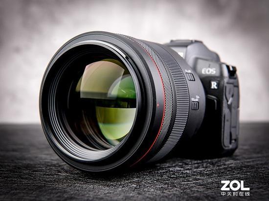 毫无疑问,佳能RF 85mm F1.2 L USM是一支顶级人像镜头