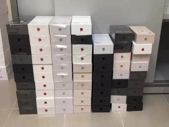 待售苹果iPhone新机 ▌