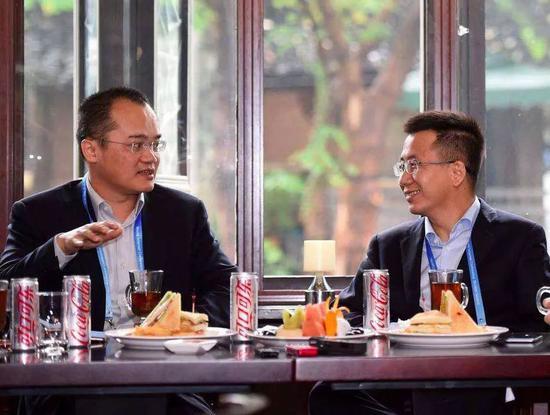 王兴(左)& 张一鸣(右)