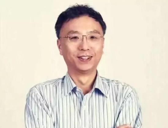 司罗,现达摩院语言技术实验室 负责人