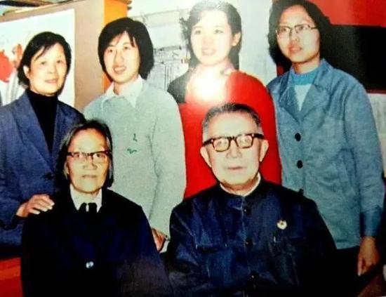 1980年,王承书当选中国科学院学部委员(院士)