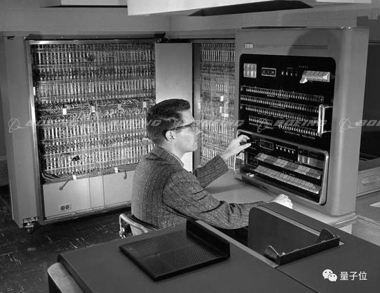 △ IBM 701