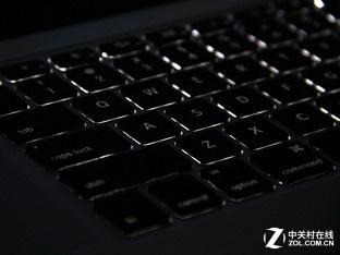 MacBook Pro(MJLT2CH/A)
