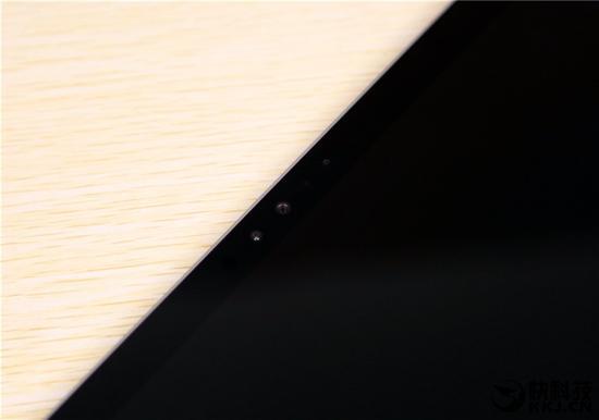 前置摄像头,Windows Hello可就靠它了,下文中我们会提到