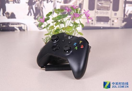 新款Xbox One手柄
