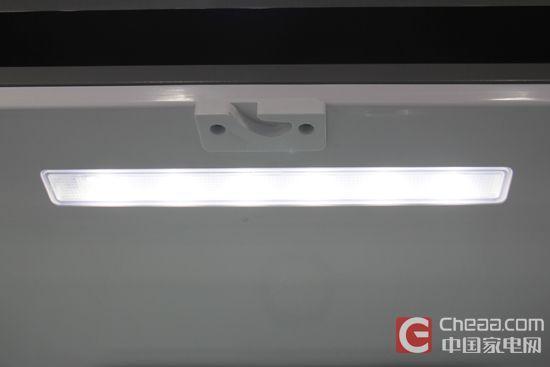 海尔BCD-460WDBE冰箱冷藏室细节