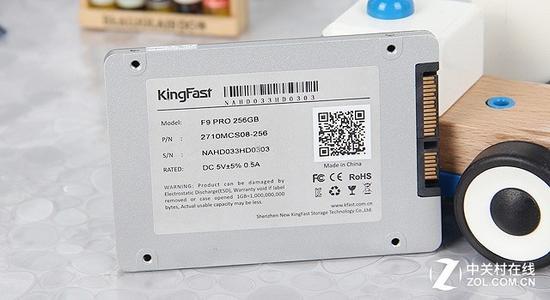 金速F9 PRO 256GB SSD(背面)