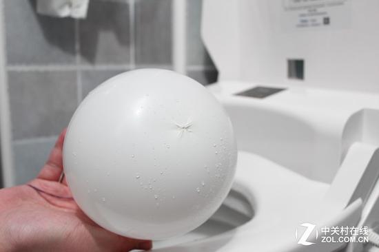 使用智能马桶喷淋清洗后。。。很干净!