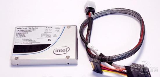 Intel 750 系列SSD其中一种接口类型就支持U.2 接口