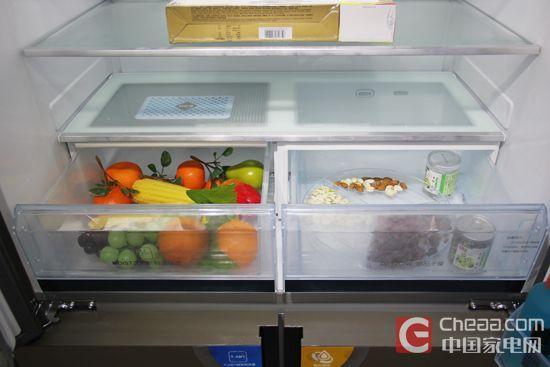 海尔BCD-620WDGF冰箱冷藏室细节