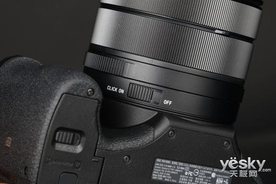 索尼黑卡™RX10III镜头锁定按键