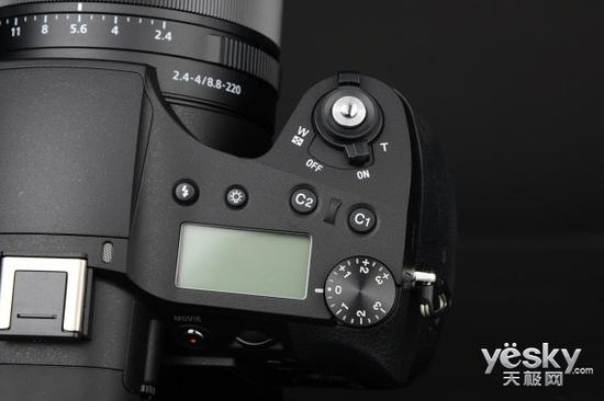 索尼黑卡™RX10III肩屏