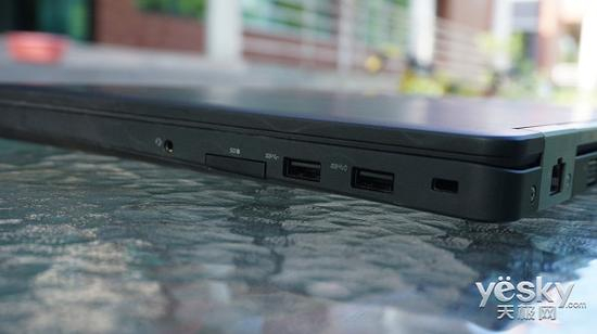戴尔Latitude E5570右侧接口