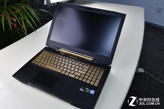 机械革命金甲X6Ti-H外观设计
