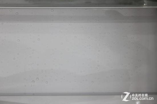 混合制冷冰箱的冷藏室依旧产生冰霜