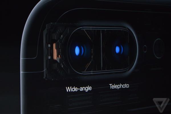 苹果7 Plus是iPhone系列首次使用双镜头设计
