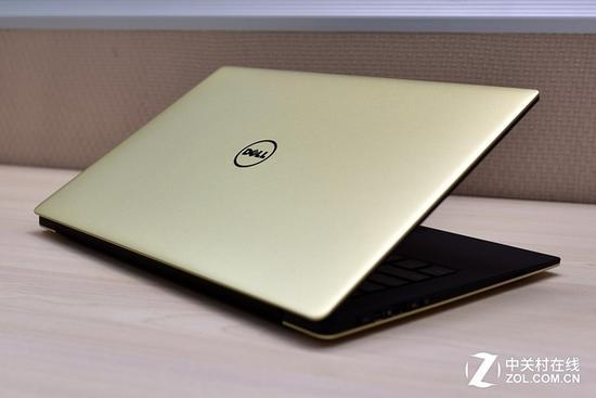 新XPS 13其机身线条采用了大弧度圆角过渡