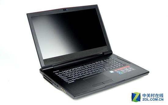 采用17.3英寸120Hz TN屏