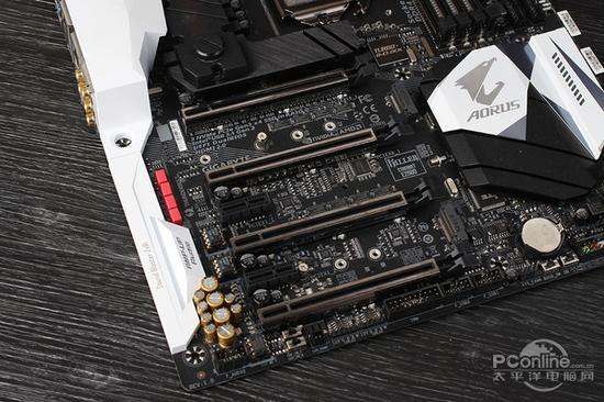 PCI-E插槽的防呆口都是一样的相对位置