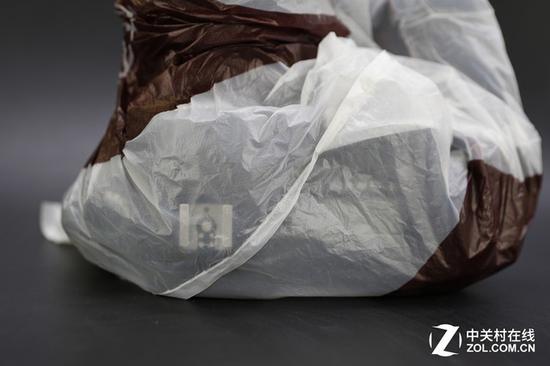 塑料袋挡着无法调节相机了。。。