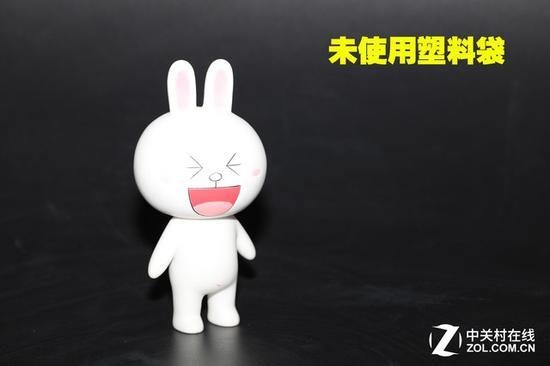 直接使用闪光灯拍摄的照片
