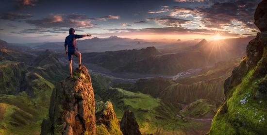 摄影师:Max Rive