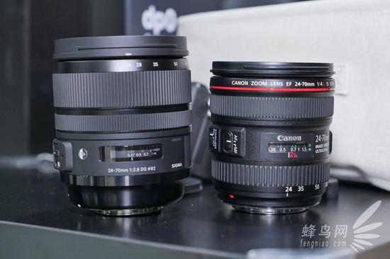 镜头体积仅比恒定F4光圈的佳能EF 24-70mm F4L IS USM大了一圈,而比佳能24-70mm F2.8却要小不少