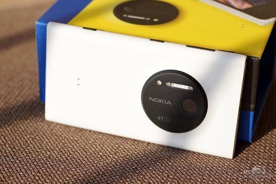 Lumia 1020的4100万卡尔蔡司认证镜头