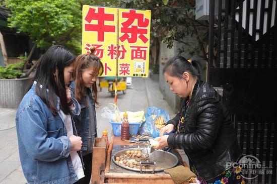 光圈:F2 快门:1/128 sec ISO:250(点击查看原图)