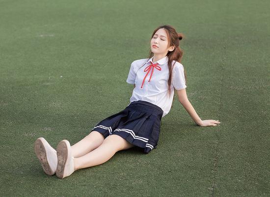 相机:佳能EOS 5D Mark III,光圈:f/1.4,快门速度:1/640s,感光度:ISO 100,焦距:85mm