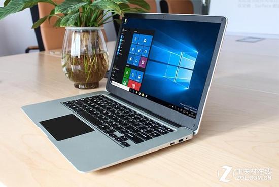 中柏EZbook 3